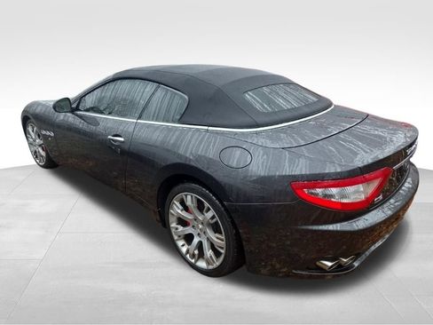 Used 2015 Maserati GranTurismo Convertible RWD image 4