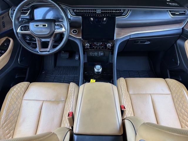 Used 2022 Jeep Grand Cherokee Summit RWD image 16