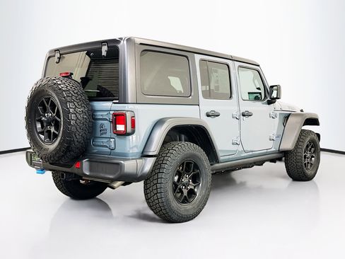 Used 2024 Jeep Wrangler Willys image 9