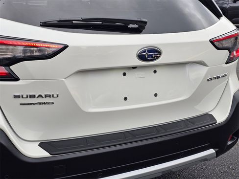 Certified 2023 Subaru Outback Limited image 15