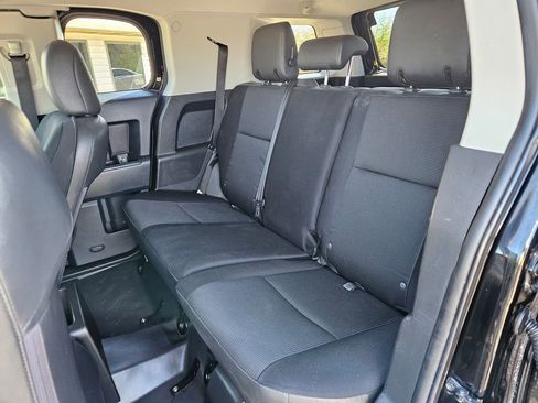 Used 2013 Toyota FJ Cruiser 2WD w/ Convenience Pkg image 17