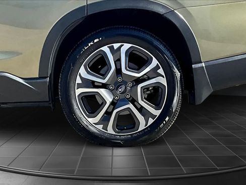 Used 2024 Subaru Ascent Limited w/ Technology Package image 36