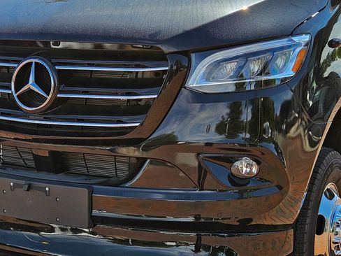 New 2025 Mercedes-Benz Sprinter 3500 image 9