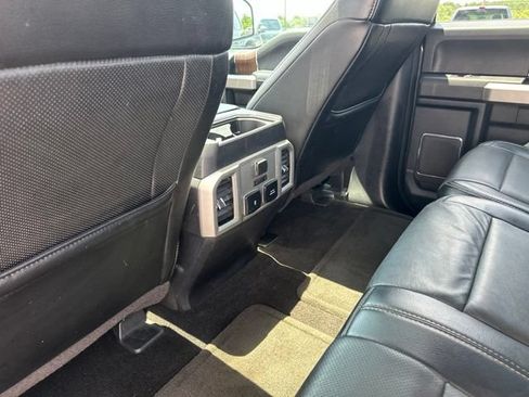 Used 2017 Ford F150 Lariat w/ Equipment Group 502A Luxury AWD/4WD image 20