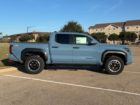 New 2026 Toyota Tacoma TRD Off-Road image 5