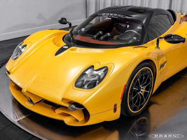 Used 2024 Pagani Utopia RWD image 16