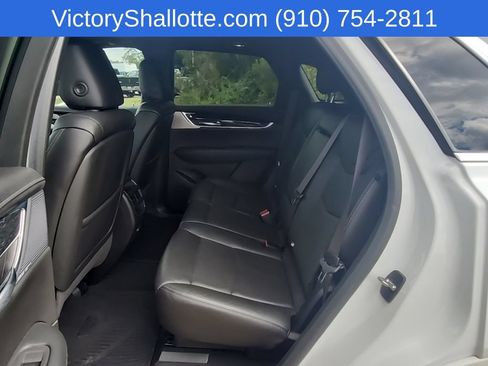 Used 2020 Cadillac XT5 Premium Luxury AWD/4WD image 23
