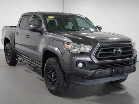 Certified 2021 Toyota Tacoma SR5 RWD image 3