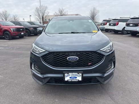 Used 2024 Ford Edge ST w/ Equipment Group 401A image 2