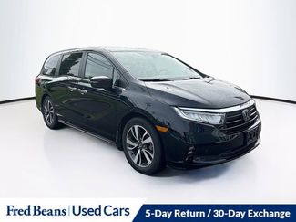 Used 2021 Honda Odyssey Touring video 1