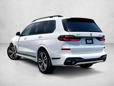 Used 2026 BMW X7 xDrive40i w/ Executive Package AWD/4WD image 13