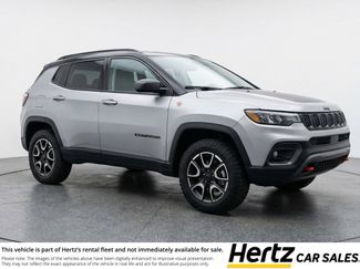 Used 2025 Jeep Compass Trailhawk AWD/4WD video 1