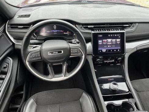 Used 2021 Jeep Grand Cherokee L Laredo AWD/4WD image 12