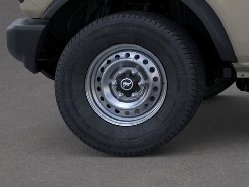 New 2025 Ford Bronco 4-Door image 21