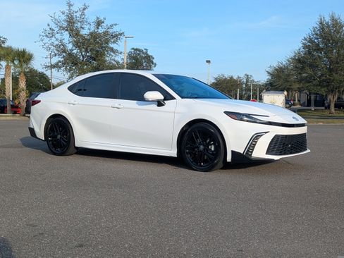 Used 2025 Toyota Camry SE w/ Multimedia Upgrade Package image 2