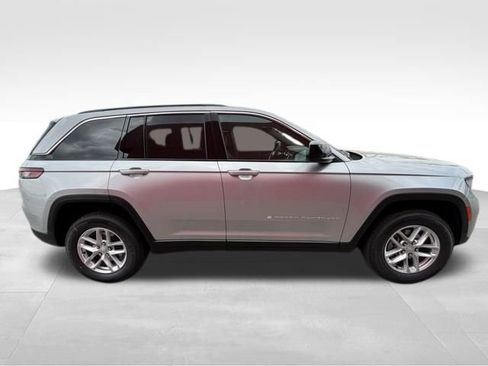 New 2026 Jeep Grand Cherokee Laredo X RWD image 7