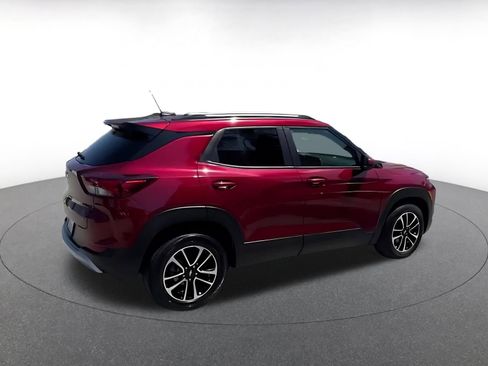 Used 2025 Chevrolet TrailBlazer LT FWD image 15