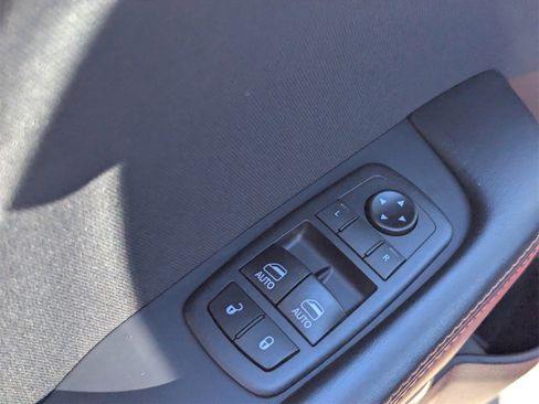 Used 2019 Dodge Challenger R/T w/ Stars & Stripes Edition image 16