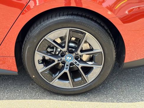 Used 2023 BMW i4 eDrive35 RWD image 14