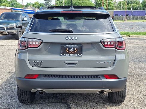 Used 2023 Jeep Compass Limited w/ Sun and Sound Group AWD/4WD image 22