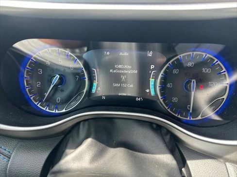 Certified 2021 Chrysler Pacifica Touring-L w/ Uconnect Theater Family Group FWD image 50