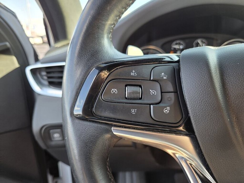 Used 2023 Buick Enclave Essence w/ Experience Buick Package FWD image 23
