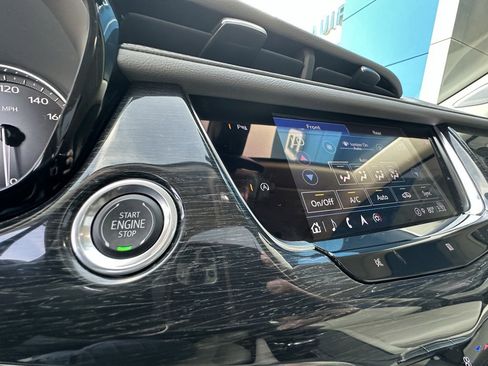 Used 2021 Cadillac XT6 Premium Luxury image 27