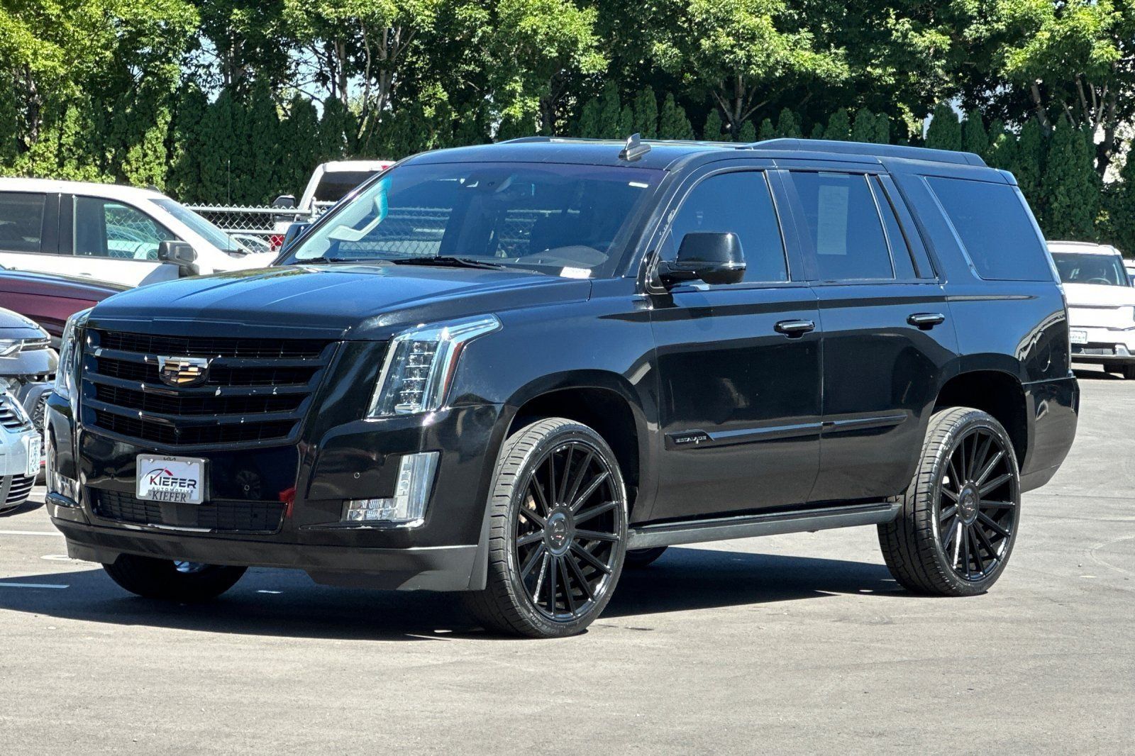 Used 2016 Cadillac Escalade Premium RWD image 8