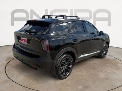 Used 2026 Nissan Kicks SR FWD image 12