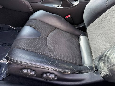 Used 2009 Nissan 370Z Touring image 25