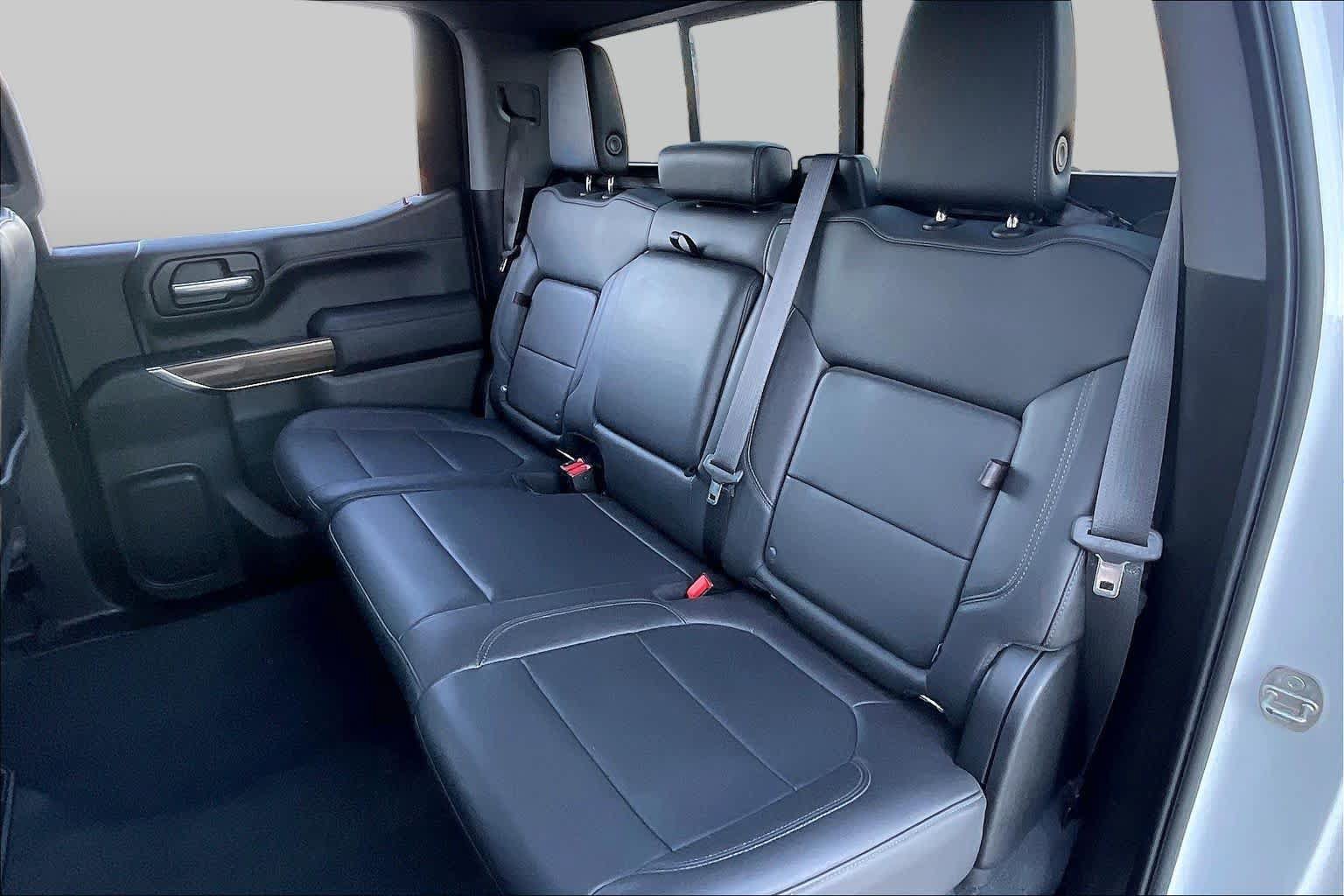 Used 2021 Chevrolet Silverado 1500 LT w/ Convenience Package II AWD/4WD image 20