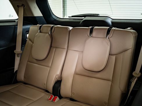 Used 2021 Ford Explorer Limited w/ Equipment Group 301A image 38