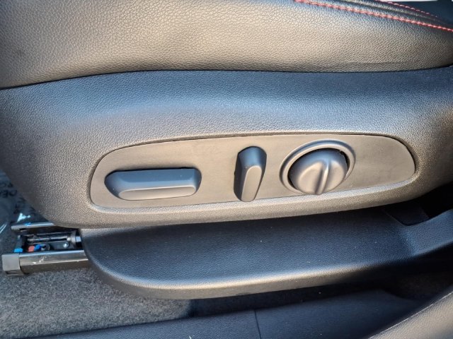 Used 2024 Chevrolet Equinox RS w/ RS Leather Package FWD image 14