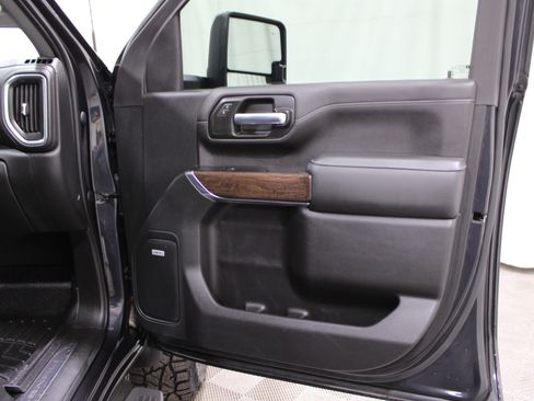 Used 2020 GMC Sierra 2500 Denali w/ Denali Ultimate Package image 27