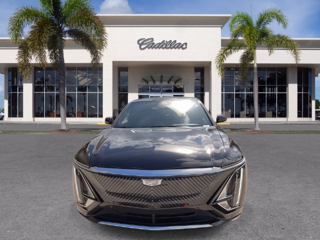 Used 2024 Cadillac Lyriq Tech w/ Driver Assist Package AWD/4WD image 4