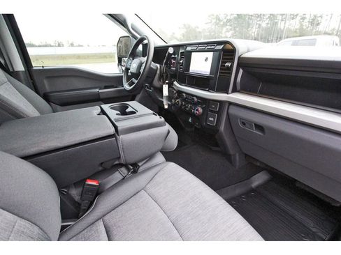 Used 2024 Ford F250 XL w/ STX Appearance Package image 27