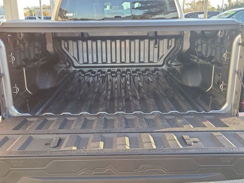 Used 2024 GMC Canyon Elevation w/ Convenience Package image 19