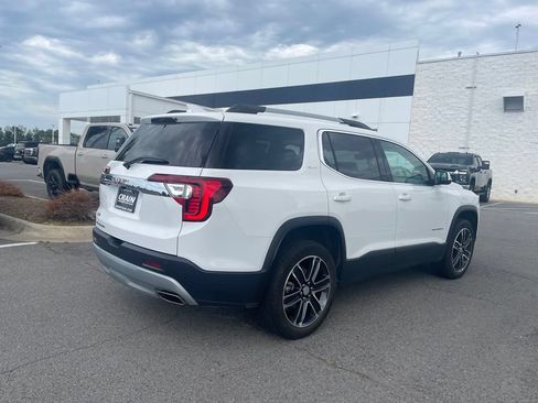 Used 2023 GMC Acadia SLT w/ Technology Package FWD image 7