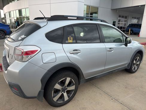 Used 2014 Subaru Crosstrek Touring w/ Popular Package #2 AWD/4WD image 3