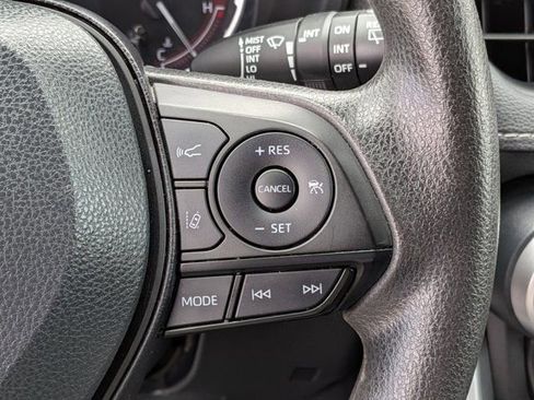 Used 2024 Toyota RAV4 XLE FWD image 24