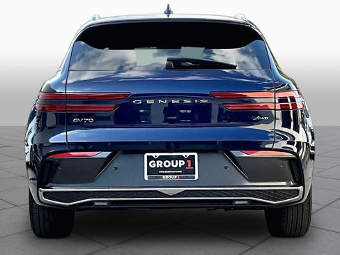 Used 2026 Genesis GV70 2.5T Advanced AWD/4WD image 5