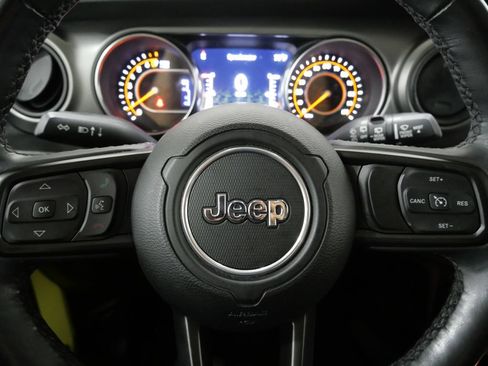 Used 2022 Jeep Wrangler Unlimited Sport AWD/4WD image 17