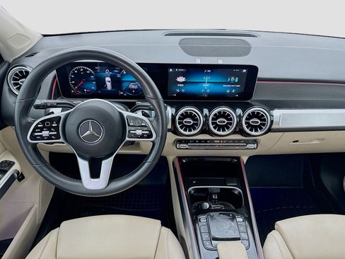 Used 2021 Mercedes-Benz GLB 250 image 15