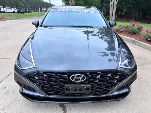 Used 2022 Hyundai Sonata Limited FWD image 2