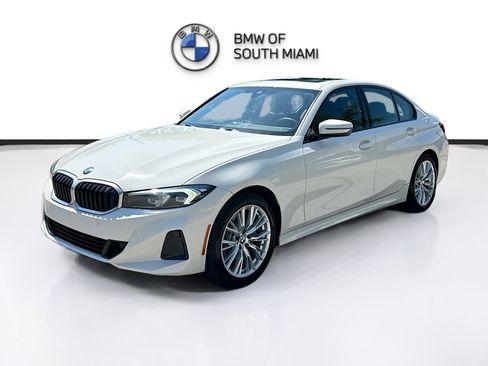 Certified 2023 BMW 330i Sedan w/ Convenience Package image 3