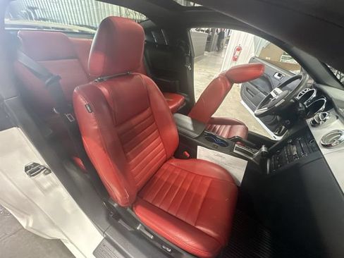 Used 2009 Ford Mustang GT RWD image 32