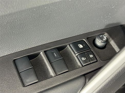 Used 2025 Toyota Corolla Cross AWD Hybrid image 24