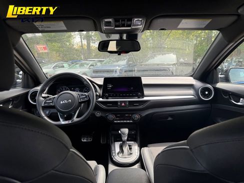 Used 2023 Kia Forte GT-Line w/ GT-Line Premium Package FWD image 12