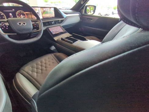 Used 2025 INFINITI QX80 Autograph w/ Autograph Exterior Package AWD/4WD image 25