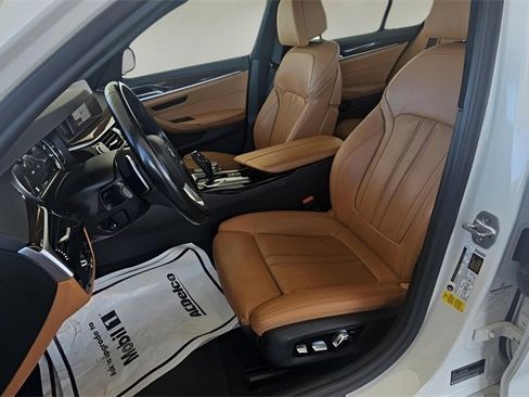 Used 2019 BMW 530i w/ Convenience Package image 14